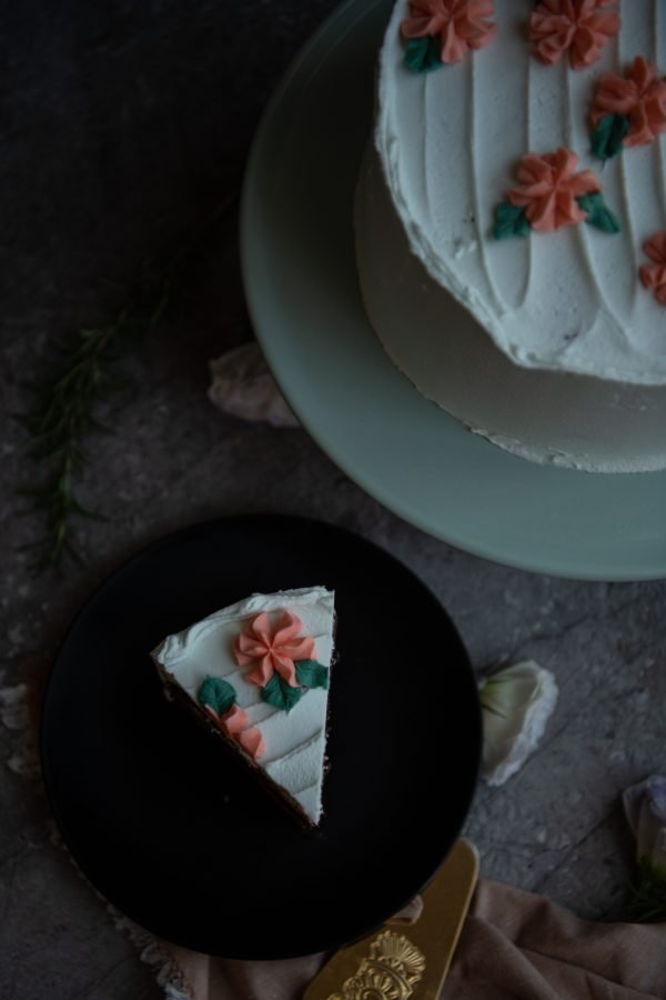 Pastel de Chocolate con Tonka y Durazno, foto 4 — Pastelería Pavlova, Puerto Vallarta