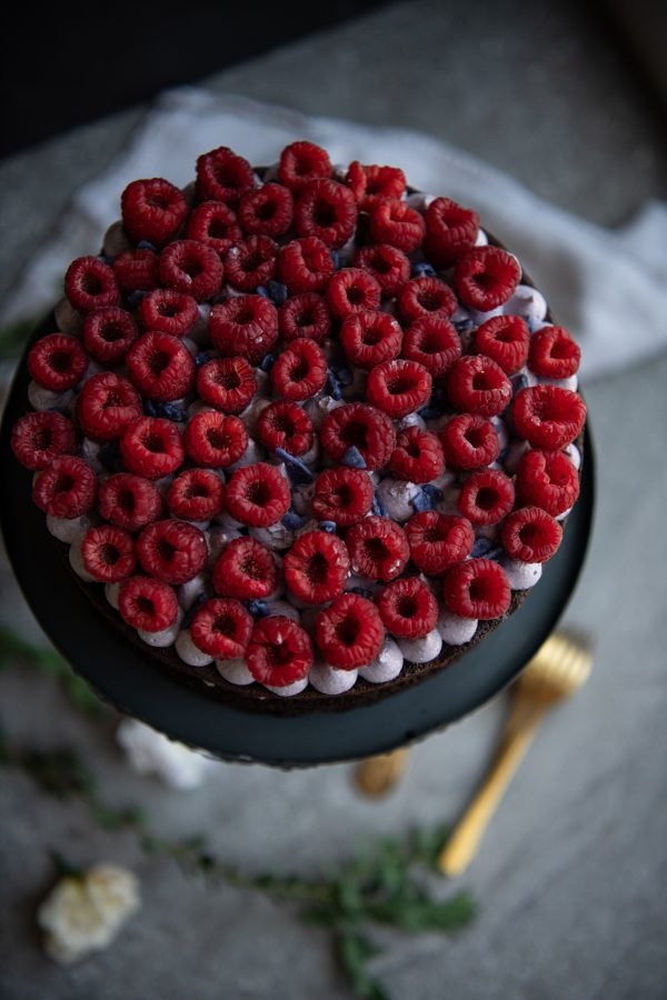 Pastel de Chocolate con Violetas, foto 2 — Pastelería Pavlova, Puerto Vallarta