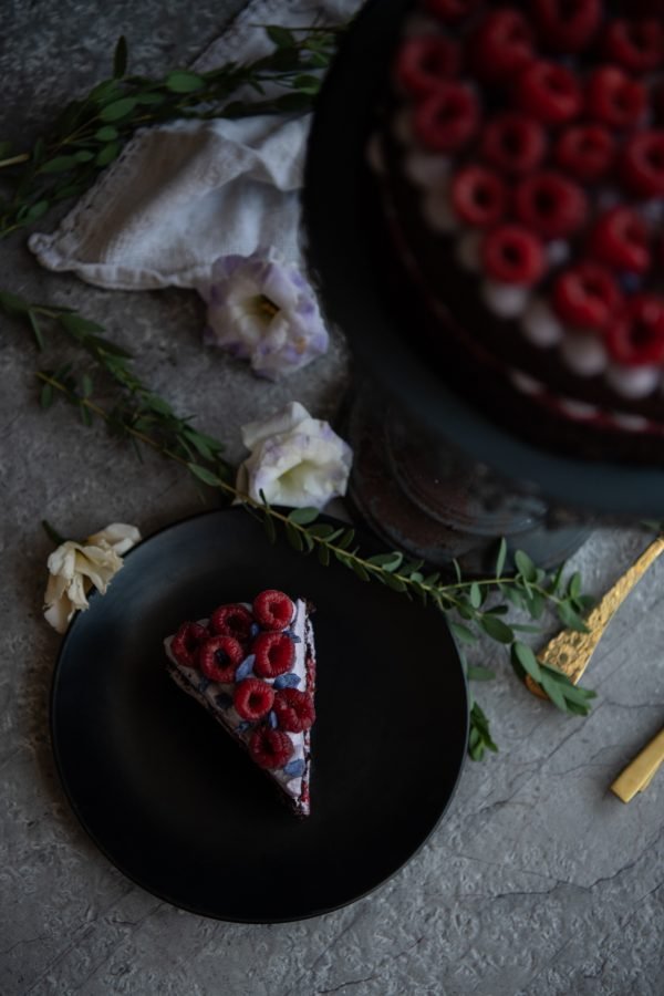 Pastel de Chocolate con Violetas, foto 5 — Pastelería Pavlova, Puerto Vallarta